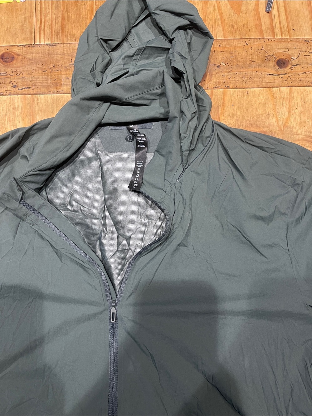 lululemon athletica Men’s Hooded Windbreaker Jacket - Olive Green